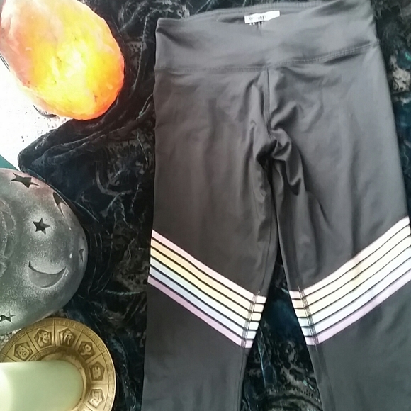 NEW Forever 21 leggings - Picture 3 of 4